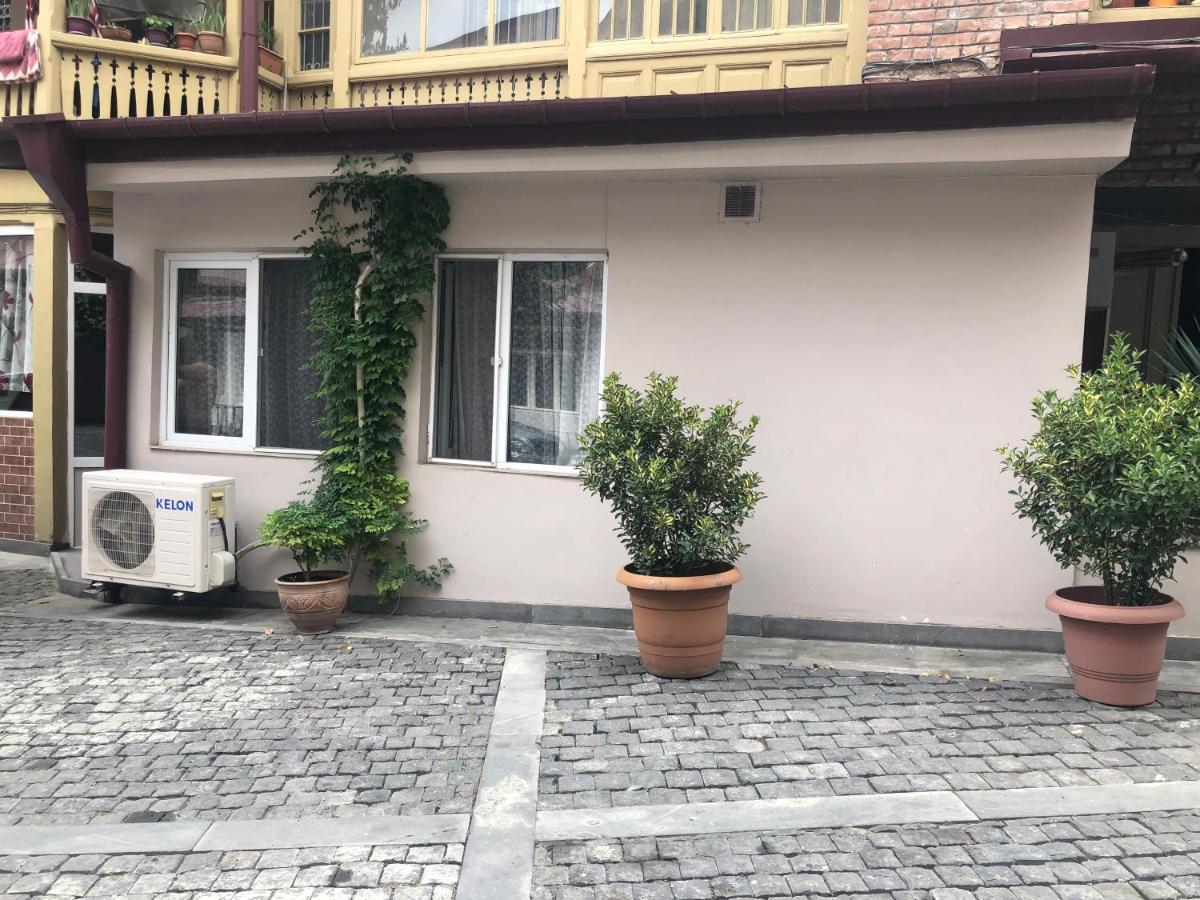 Appartamento Atoneli Tbilisi Esterno foto